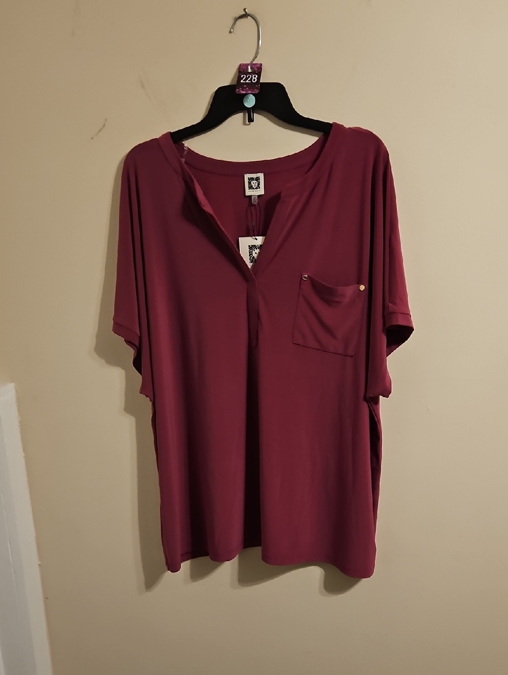 Anne Klein Magenta V Neck Dolman Sleeve Blouse. NWT